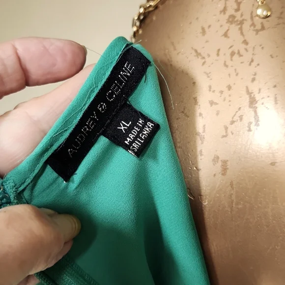 Audrey & Celine Layered Chiffon Blouse Size XL - Picture 4 of 4